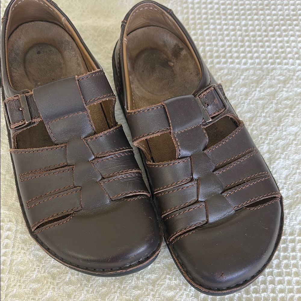 Footprints. -original Birkenstock - Brown Leather Sandals